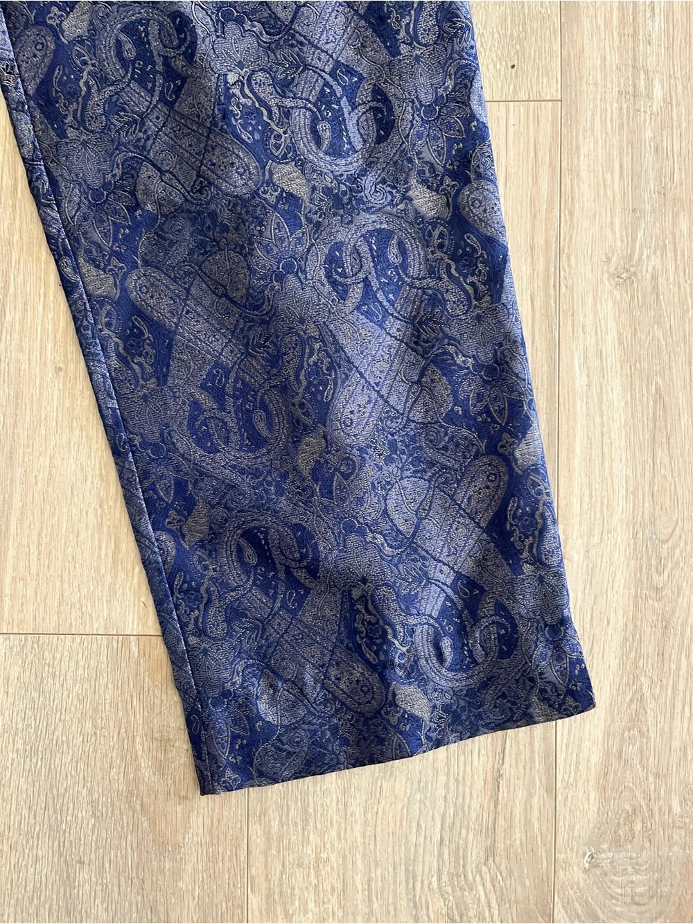 NWT Coldwater Creek Women’s Silk Pants Blue Paisley Jacquard Tapered - Size M - Picture 2 of 7
